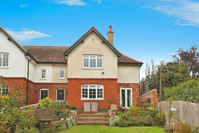 4 Bedroom Semi-Detached House For Sale In Station Cottages, Broadway, Worcestershire, WR12