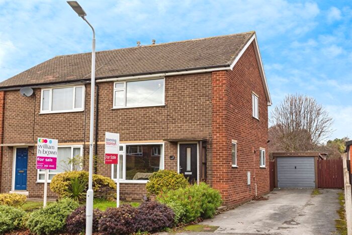 2 Bedroom Semi-Detached House For Sale In Langdale Road, Woodlesford, Leeds, LS26