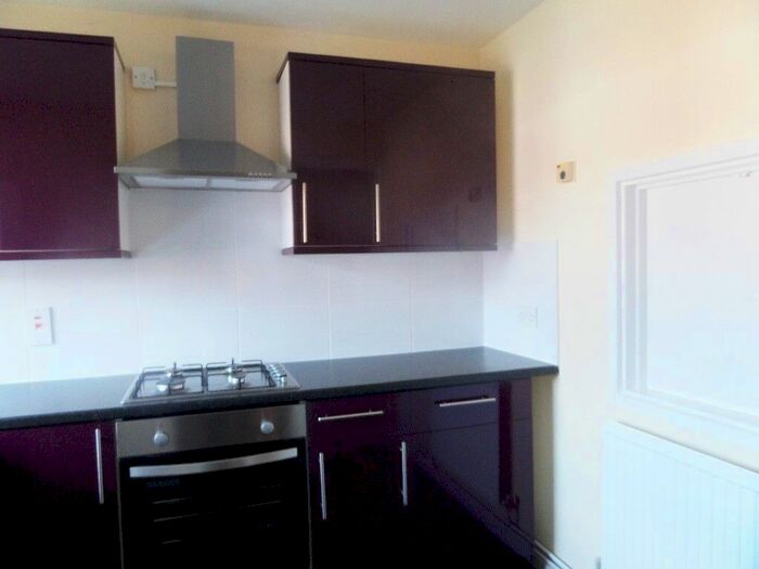 1 Bedroom Flat To Rent In Albert Road, London, SE25