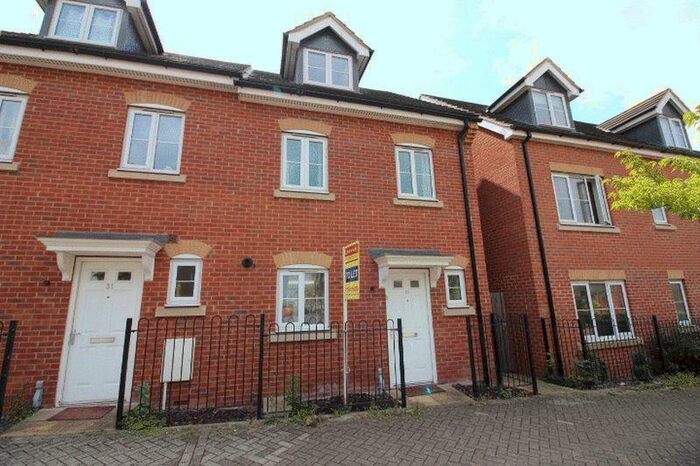 4 Bedroom Town House To Rent In Eagle Way, Hampton Vale, Peterborough, PE7