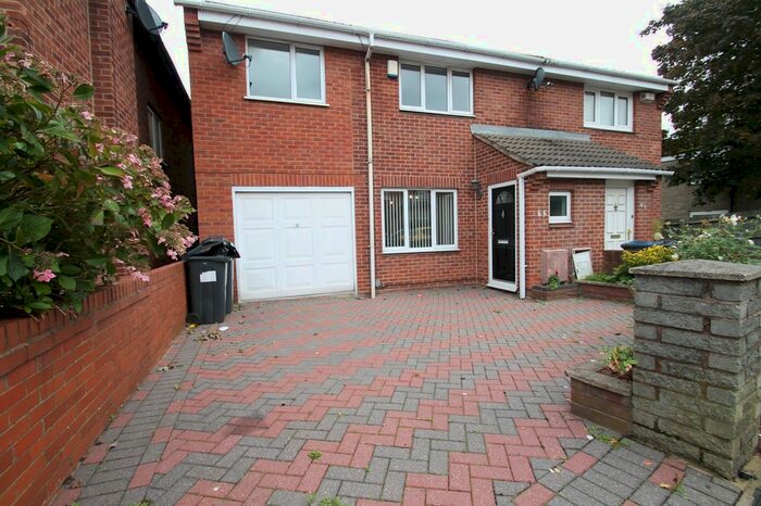 4 Bedroom Semi-Detached House To Rent In Reservoir Road, Edgbaston, Birmingham, B16