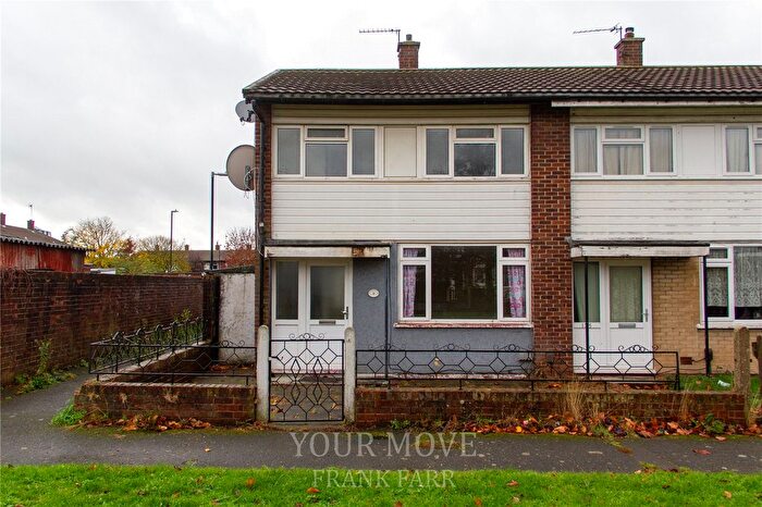 3 Bedroom End Of Terrace House For Sale In Humber Way, Slough, Berkshire, SL3