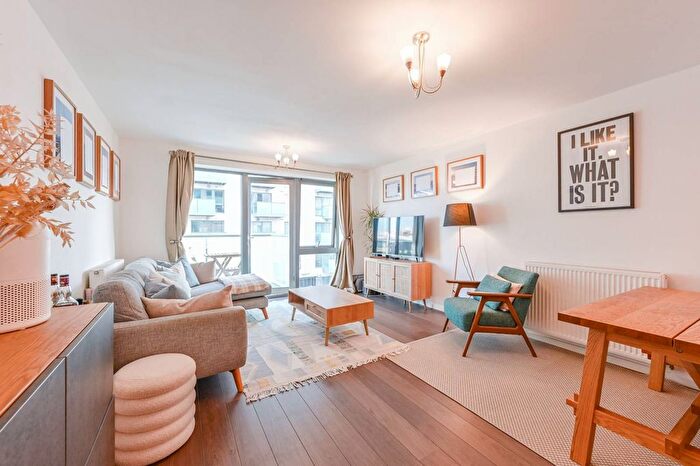 2 Bedroom Flat For Sale In Vickerys Wharf, Poplar, London, E14