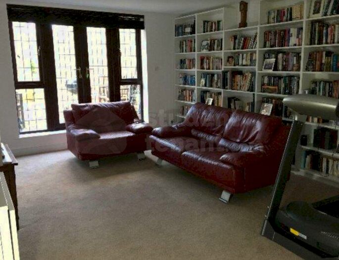 1 Bedroom Flat To Rent In Bridgefield, GU9