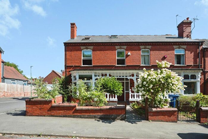 4 Bedroom End Of Terrace House For Sale In Selborne Road, Dudley, DY2