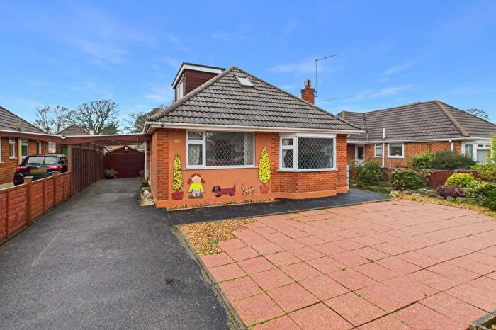 3 Bedroom Bungalow For Sale In Plantation Road, Poole, Dorset, BH17
