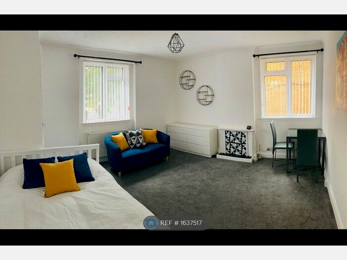 Studio To Rent In Queens Court, Southampton, SO15