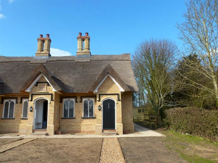 2 Bedroom Character Property To Rent In High Street, Cranfield, Bedford, MK43