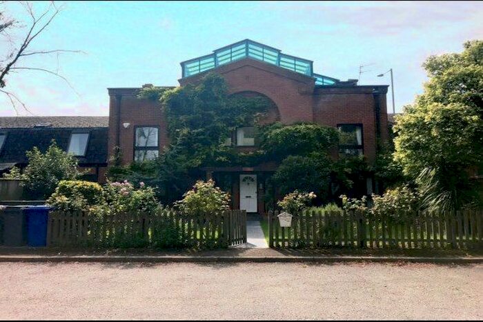 4 Bedroom Property To Rent In Sicklesmere Road, Bury St. Edmunds, IP33