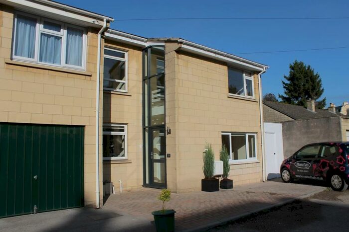 5 Bedroom House To Rent In Henrietta Gardens, BA2