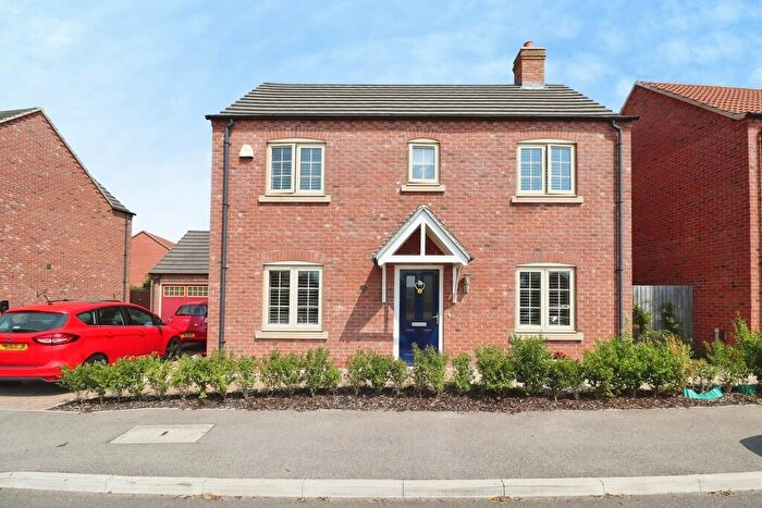 3 Bedroom Detached House For Sale In Field Avenue, Saxilby, LN1