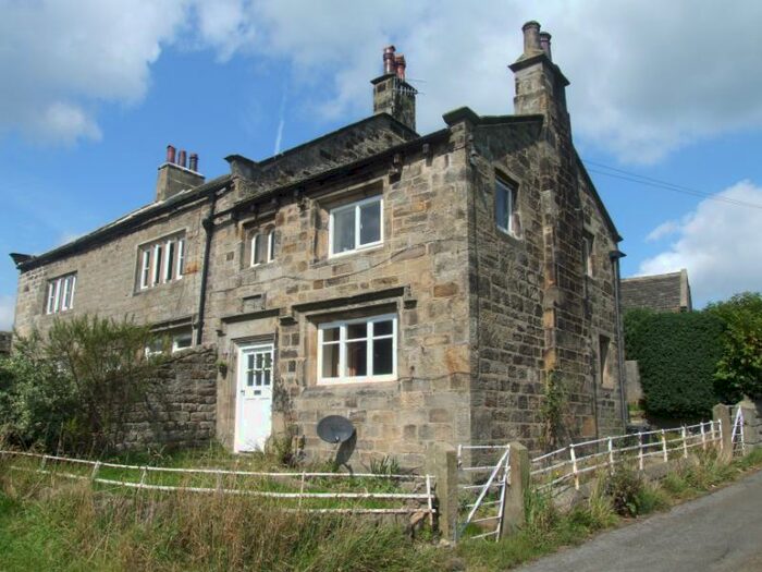 2 Bedroom Cottage To Rent In Newal With Clifton, Otley, LS21