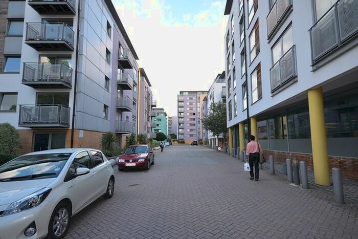 1 Bedroom Flat To Rent In Deals Gateway, London, SE13