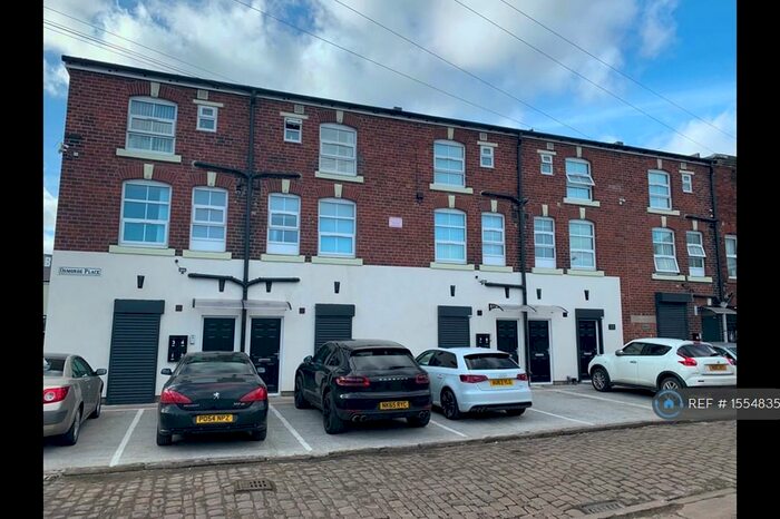 1 Bedroom Flat To Rent In Meanwood Road, Leeds, LS7