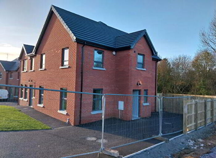 4 Bedroom Semi-Detached House For Sale In Htb - Bedroom Semi Detached, Ashton Hall, Portadown, BT62