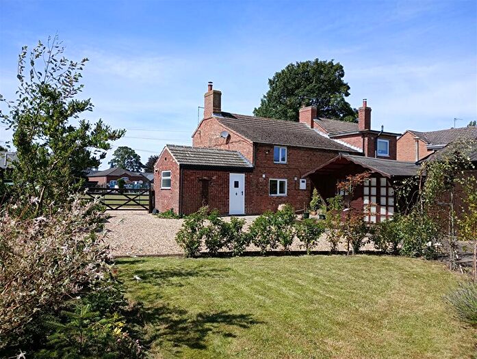 2 Bedroom Semi-Detached House For Sale In Lammins Lane, Mareham-Le-Fen, Boston, PE22