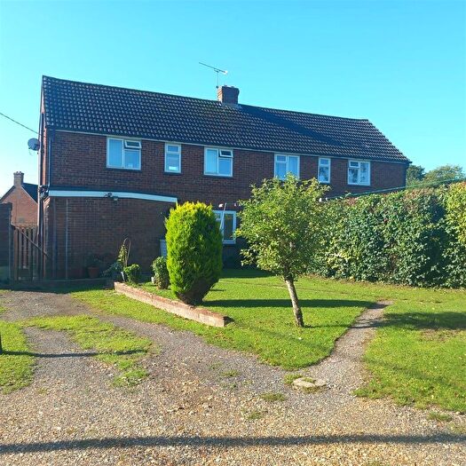 3 Bedroom Semi-Detached House To Rent In Ford Lane, South Warnborough, Hook, RG29