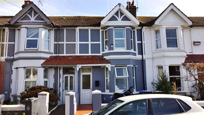 5 Bedroom Terraced House For Sale In Wigmore Road, Worthing, BN14
