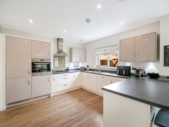 4 Bedroom Detached House For Sale In College Gardens, Burnside, Glasgow, South Lanarkshire, G73