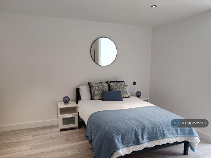 1 Bedroom Flat To Rent In Princes Street, Stafford, ST16