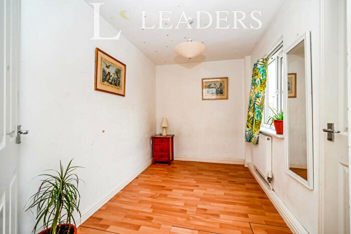2 Bedroom Apartment To Rent In Heron Quay, Bedford, MK40
