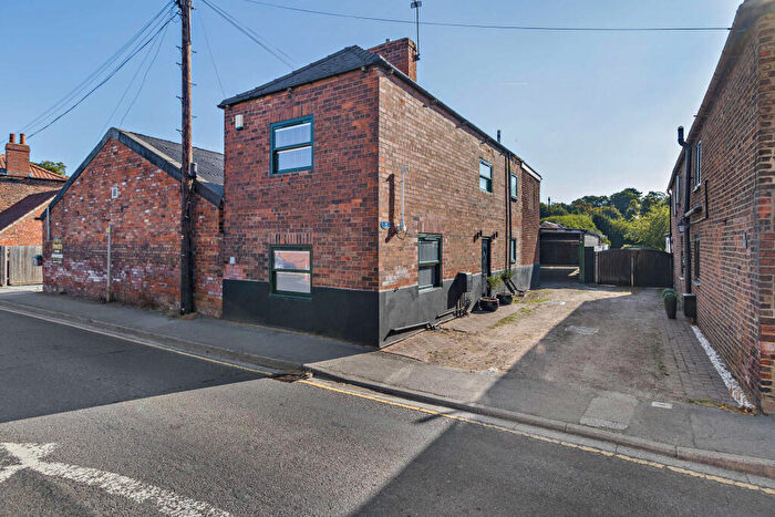 3 Bedroom Link Detached House For Sale In High Street, Carlton, Goole, DN14