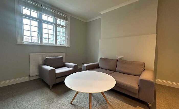 2 Bedroom Flat To Rent In Wooler Street, Walworth Village, London, SE17