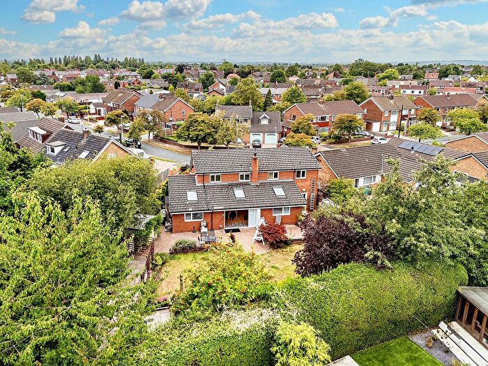 4 Bedroom Detached House For Sale In Buckingham Avenue, Widnes, WA8