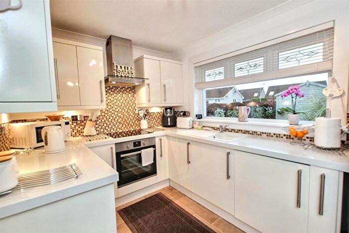 2 Bedroom Semi-Detached House For Sale In Gigha Quadrant, Wishaw, ML2
