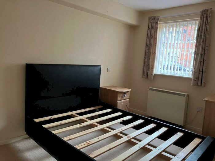 1 Bedroom Flat For Sale In Badsley Street, Rotherham, S65