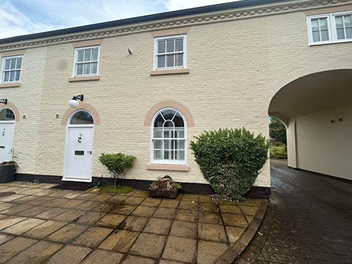 2 Bedroom Mews To Rent In The Stables, Rufford New Hall, Rufford Park Lane, Rufford, L40
