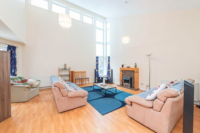 3 Bedroom Terraced House To Rent In L Wishaw Terrace, Edinburgh, EH7