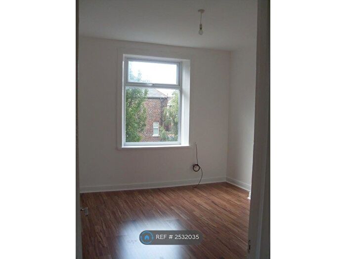 3 Bedroom Flat To Rent In Dalton Road, New Brighton, CH45