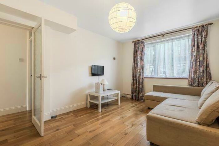 1 Bedroom Apartment To Rent In Little St. Leonards, East Sheen, SW14