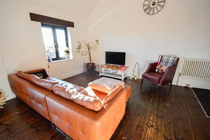 4 Bedroom Detached House For Sale In Worksop Road, Mastin Moor, Chesterfield, S43