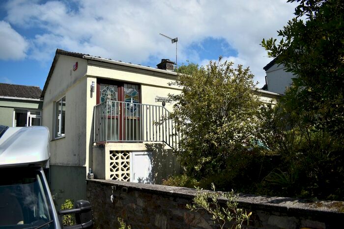 2 Bedroom Bungalow To Rent In Pendennis Rise, Falmouth, TR11