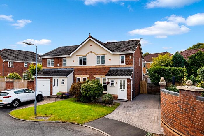 3 Bedroom Semi-Detached House For Sale In Aire Drive, Bolton, BL2