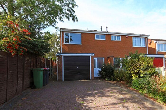 3 Bedroom Semi-Detached House For Sale In Selkirk Drive, Sutton Hill, TF7