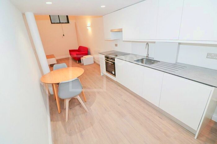 1 Bedroom Flat To Rent In Vicar Lane, Bradford, BD1