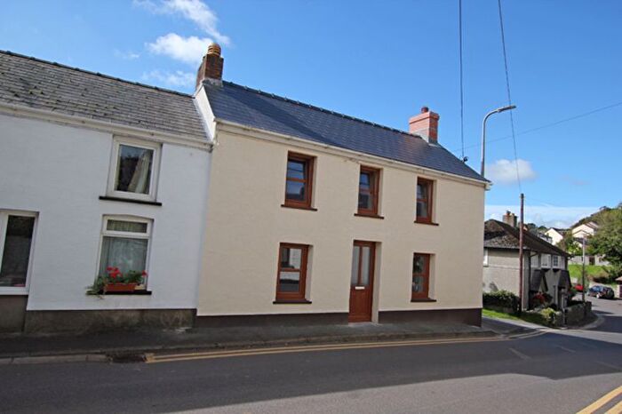 3 Bedroom End Of Terrace House To Rent In Llandyfaelog, Kidwelly, SA17