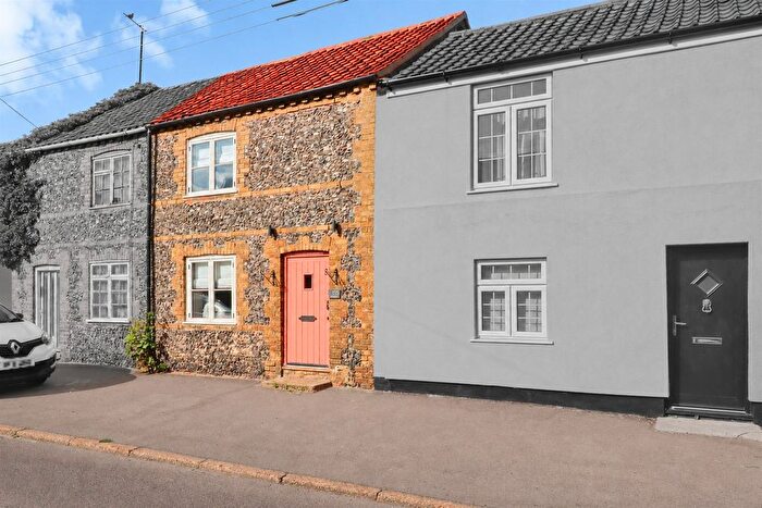 2 Bedroom Terraced House For Sale In High Street, Lakenheath, Brandon, IP27