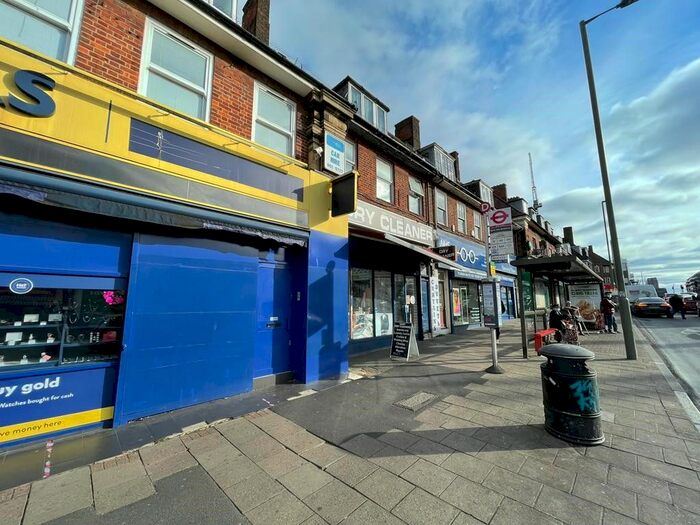 4 Bedroom Flat To Rent In Burnt Oak Broadway, Burnt Oak, Edgware, HA8