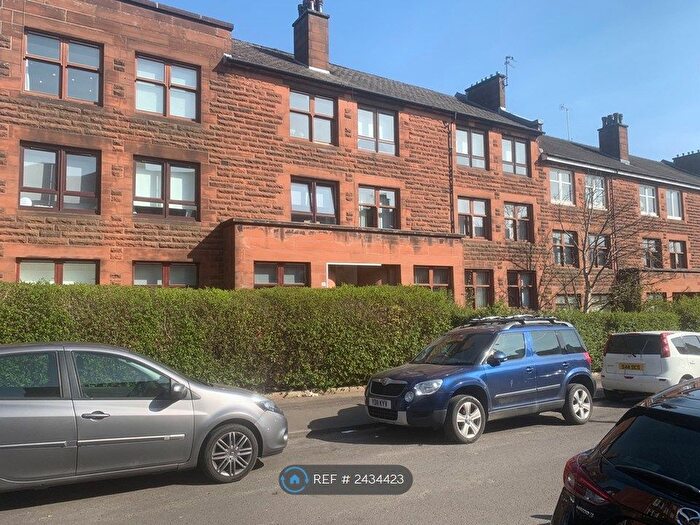 3 Bedroom Flat To Rent In Craigpark Drive, Glasgow, G31