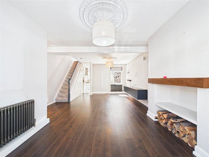 3 Bedroom End Of Terrace House For Sale In Lime Road, Southville, Bristol, BS3