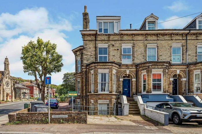 1 Bedroom Flat To Rent In The Paddock, Dover, CT16