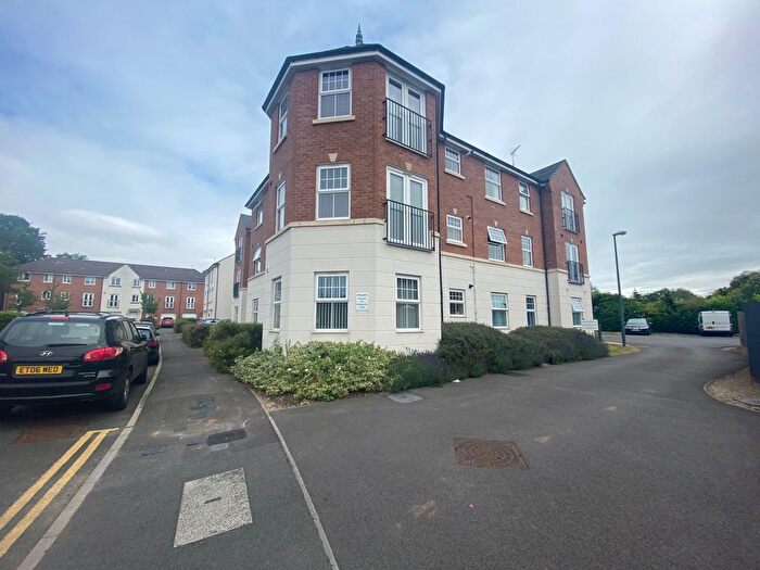 2 Bedroom Flat To Rent In Old Quarry Gardens, Bristol, BS16
