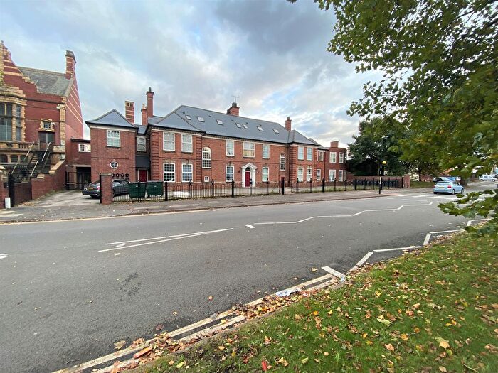 2 Bedroom Flat To Rent In Moseley Road, Balsall Heath, Birmingham, B12