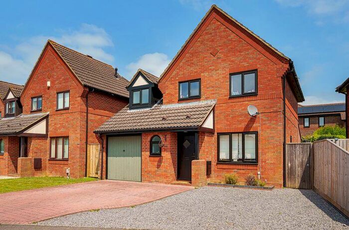 4 Bedroom Detached House To Rent In Knollys Close, Abingdon, OX14