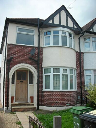 3 Bedroom Semi-Detached House To Rent In Willow Way, Leagrave, LU3