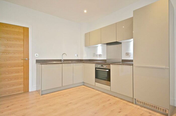 2 Bedroom Flat To Rent In Ringside, High Street, Bracknell, RG12